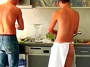 watch gay twinks sperma tropft arsch!