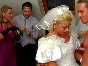Braut hat vor der Hochzeit heimlich Gruppensex