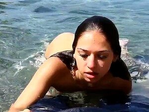 Sara Luv in Underwater Sex - FantasyHD Video